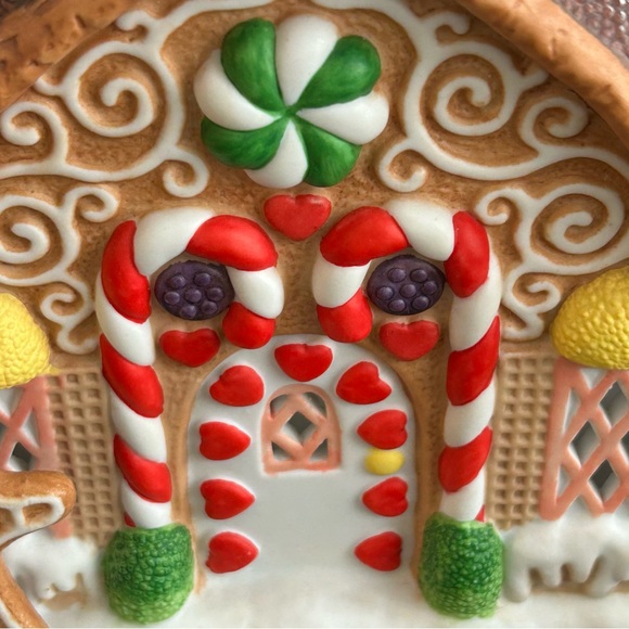 Vintage PartyLite Gingerbread Hand Painted Tealight House Village Retired - Picture 3 of 16